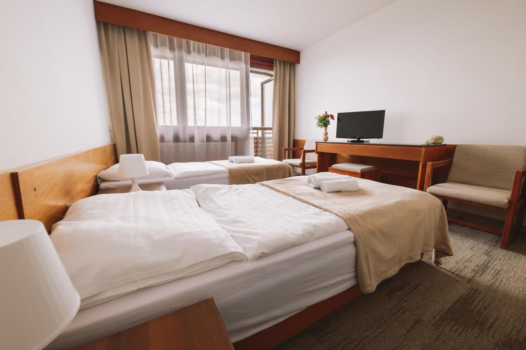 Atlas Hotel Tatry Tatranske Matliare Exterior photo