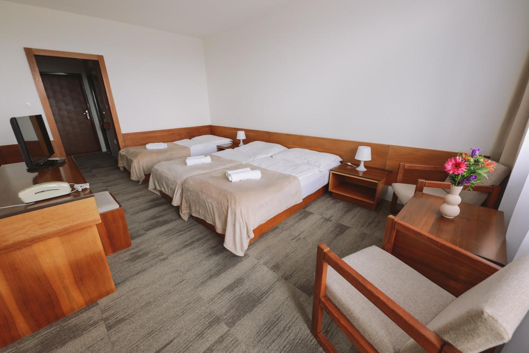 Atlas Hotel Tatry Tatranske Matliare Exterior photo