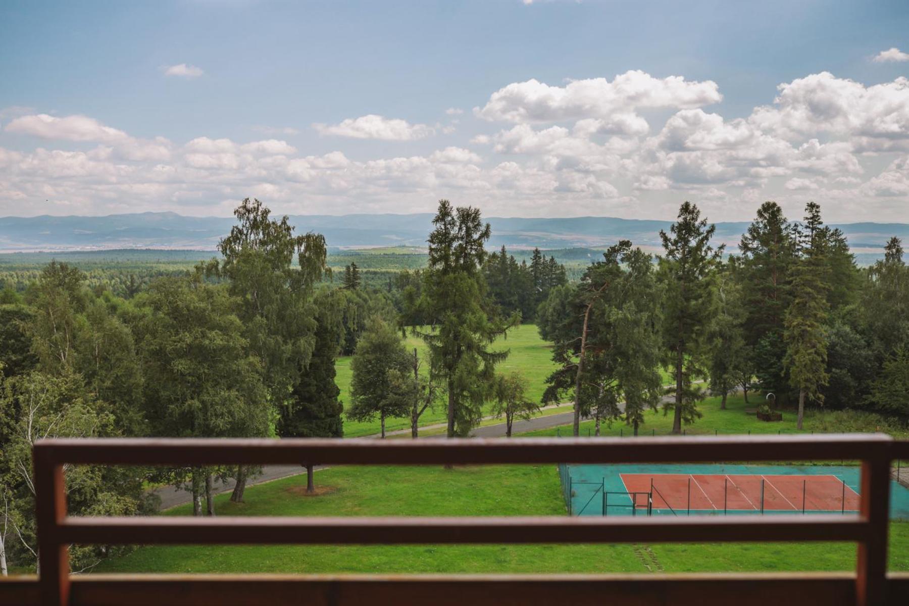 Atlas Hotel Tatry Tatranske Matliare Exterior photo