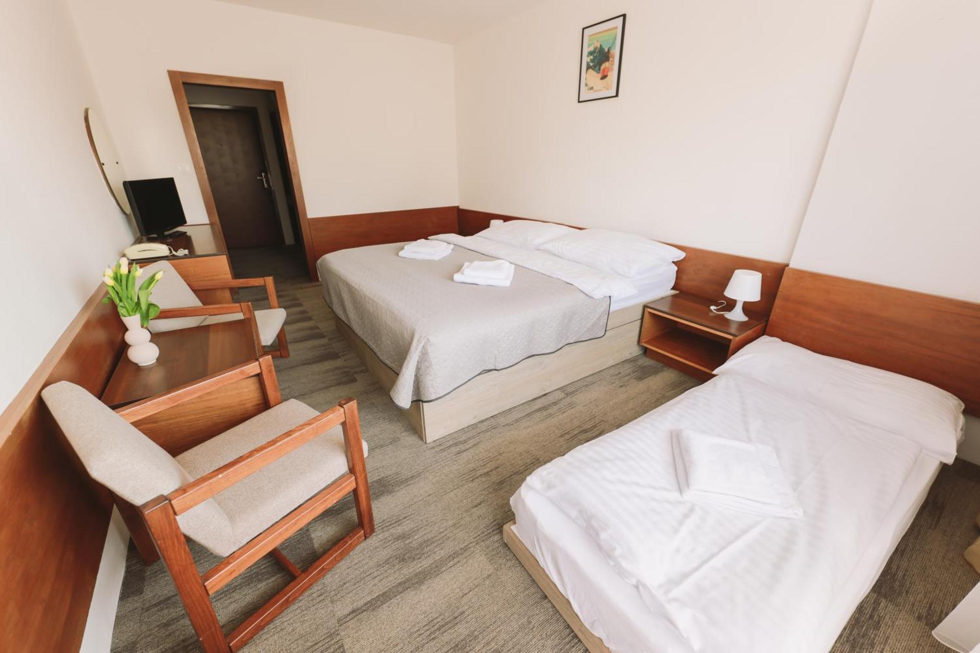 Atlas Hotel Tatry Tatranske Matliare Exterior photo